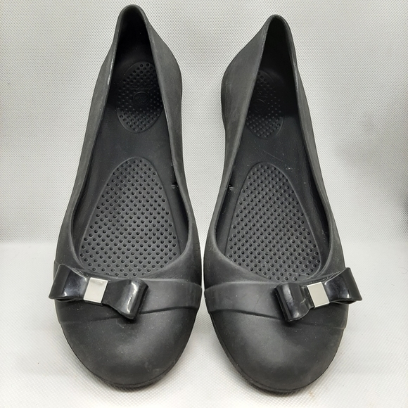 CROCS Gianna Bow Flat Black Women's US Size 8 - Picture 3 of 7